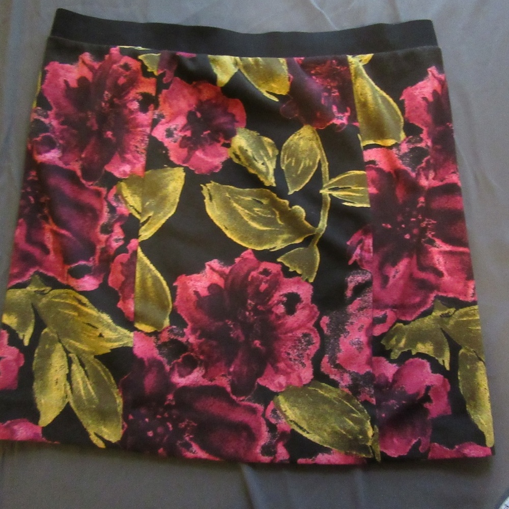 Simply Vera Vera Wang Floral Print Skirt New L - Picture 7 of 7